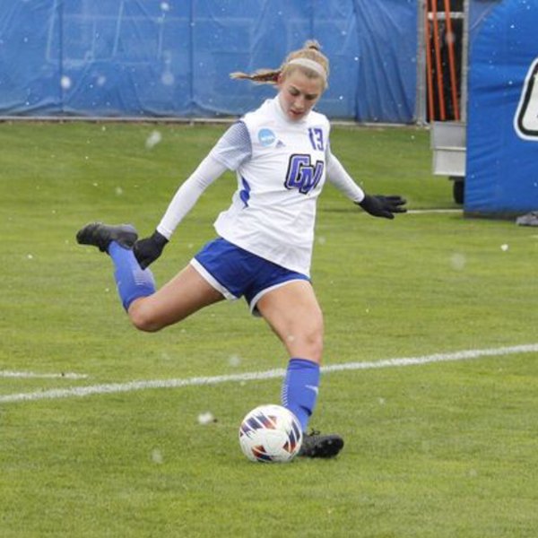 Grand Valley women's soccer player attempts free kick
