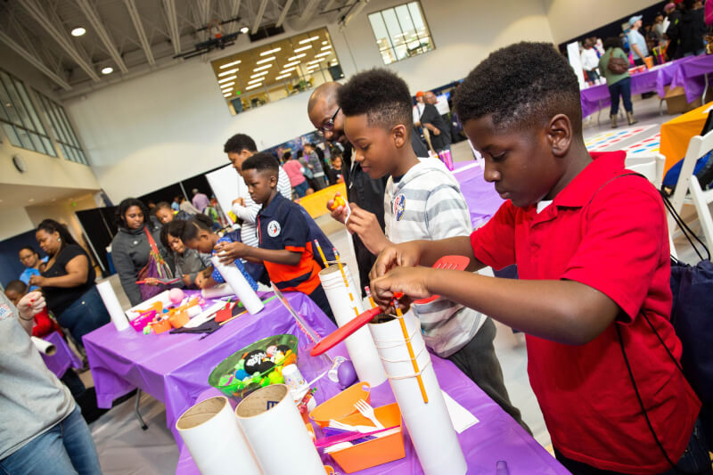 STEMosphere® events involve kid-friendly activities that focus on STEM fields.