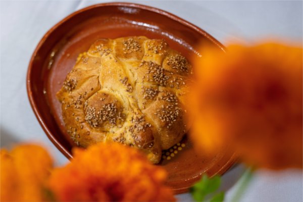 Pan de muerto (bread of the dead) at the Día de Muertos (Day of the Dead) altar in the Office of Multicultural Affairs