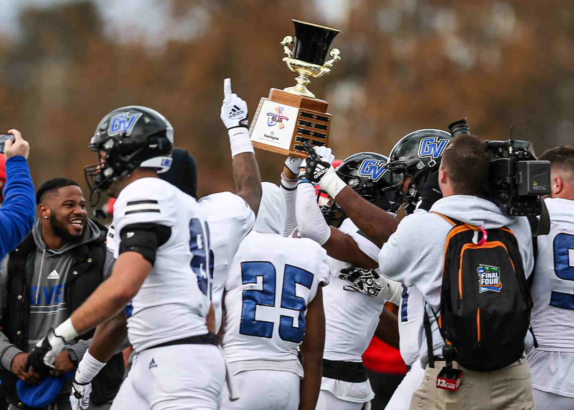 No. 1 Grand Valley football heads north to face Michigan Tech GVNext