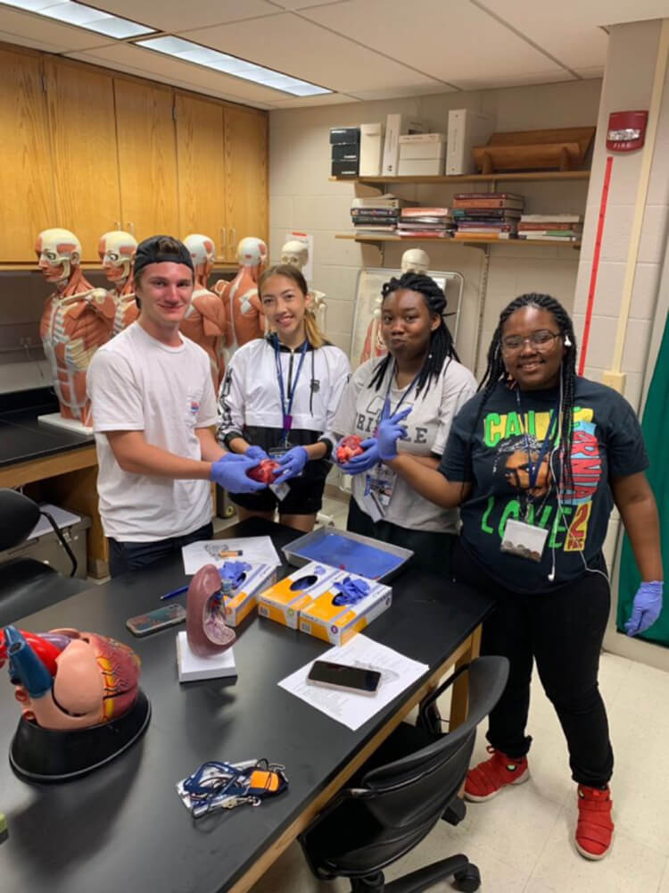 Students participated in a lab class during College Prep Week.