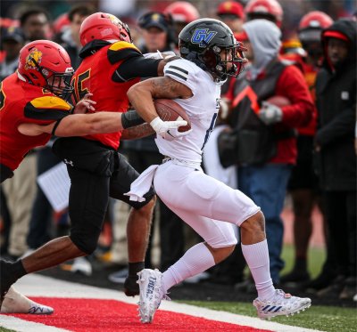 GVSU player scores a touchdown against Ferris State.