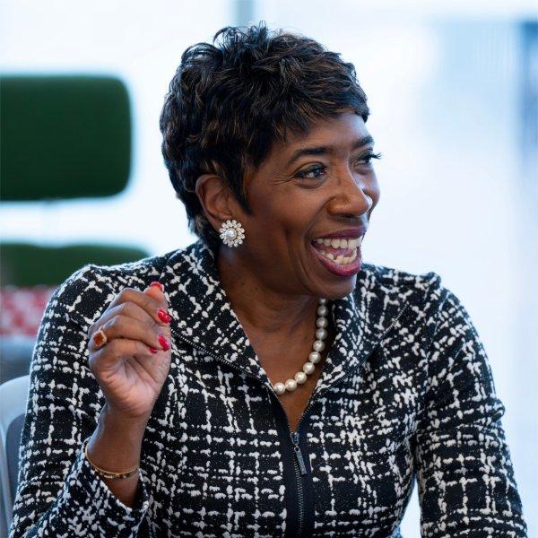 Carla Harris speaks with GVSU and REP4 students