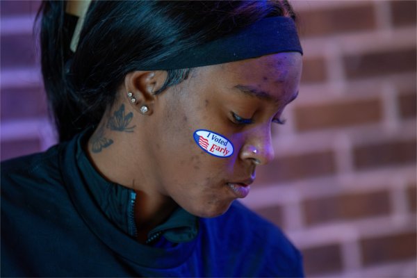 Biology major with a pre-veterinary medicine emphasis Zuri Caldwell wears an "I Voted Early" sticker.